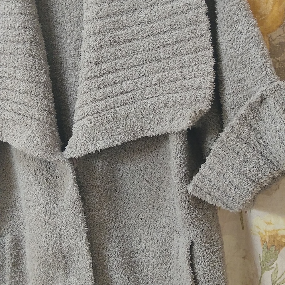 Barefoot Dreams Cardigan - Picture 3 of 9